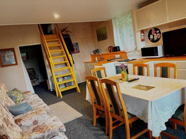Cooks Beach Country Retreat 아파트 외부 사진